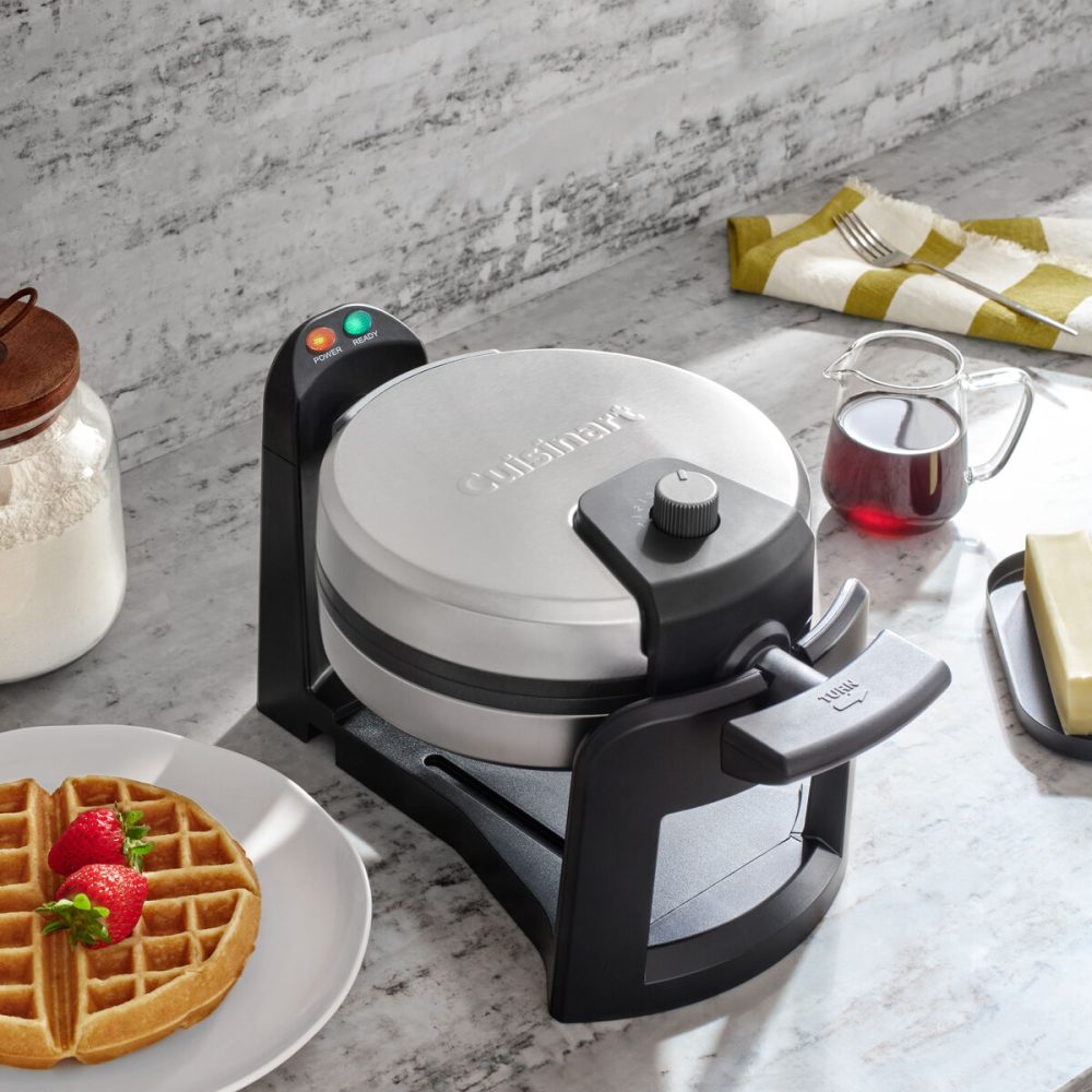 Round Flip Belgian Waffle Maker - Image 4