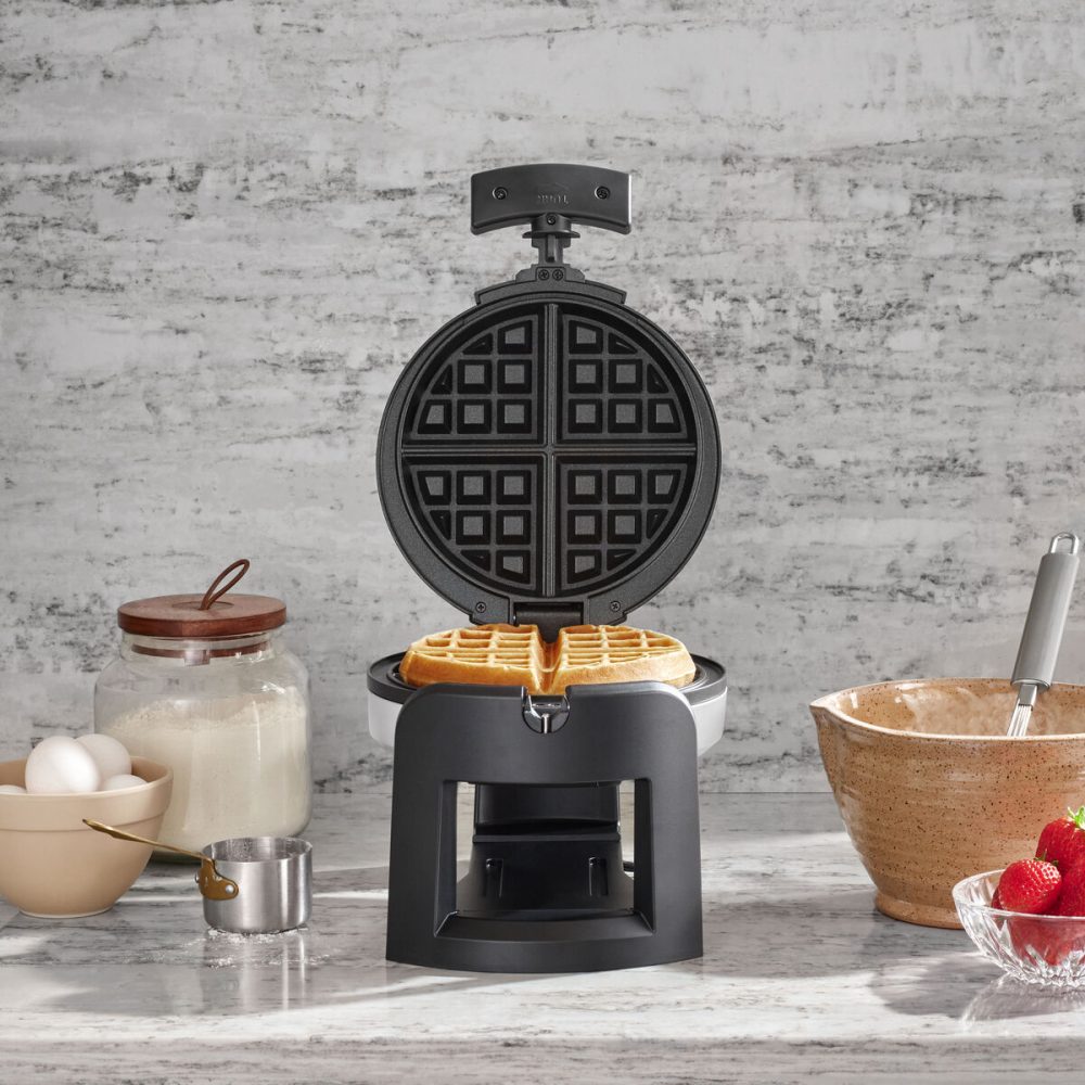 Round Flip Belgian Waffle Maker - Image 5